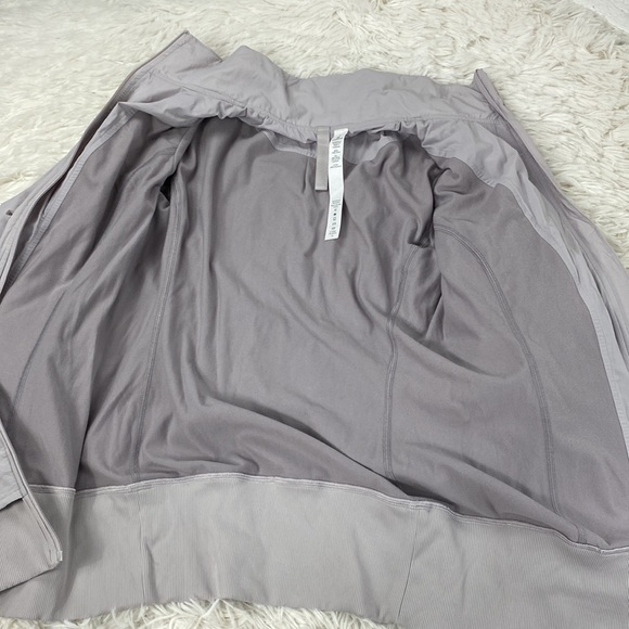 Lululemon Sights Seen Jacket Chrome - Picture 5 of 6